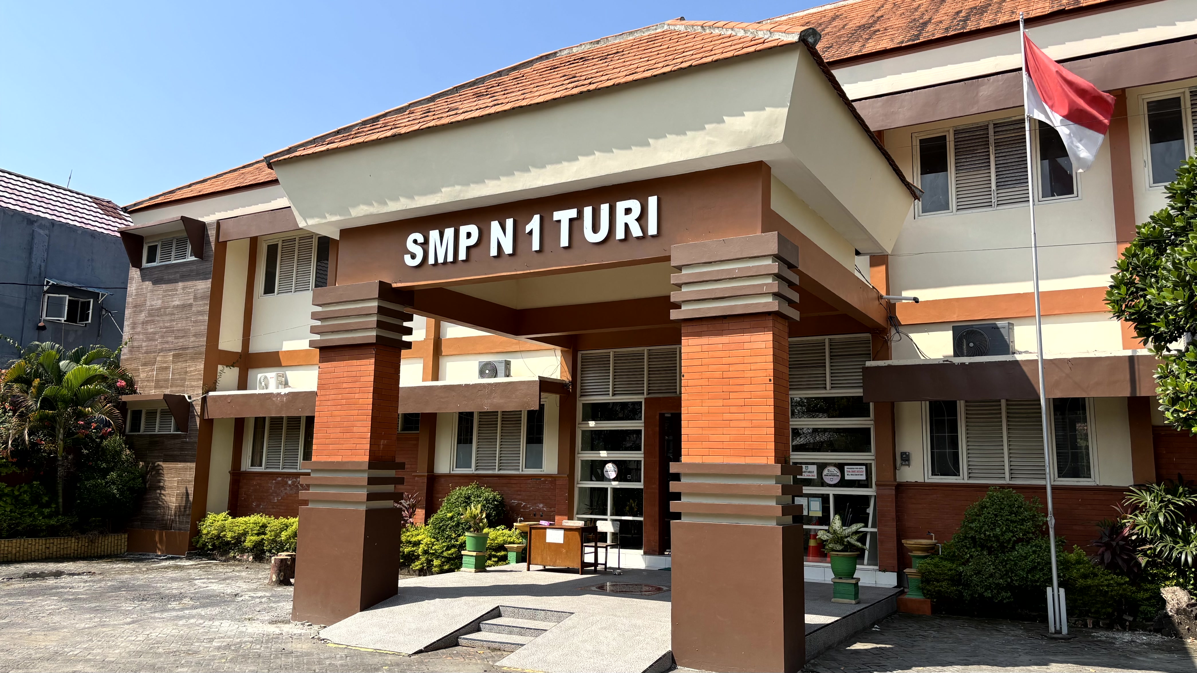 Foto SMP NEGERI 1 TURI