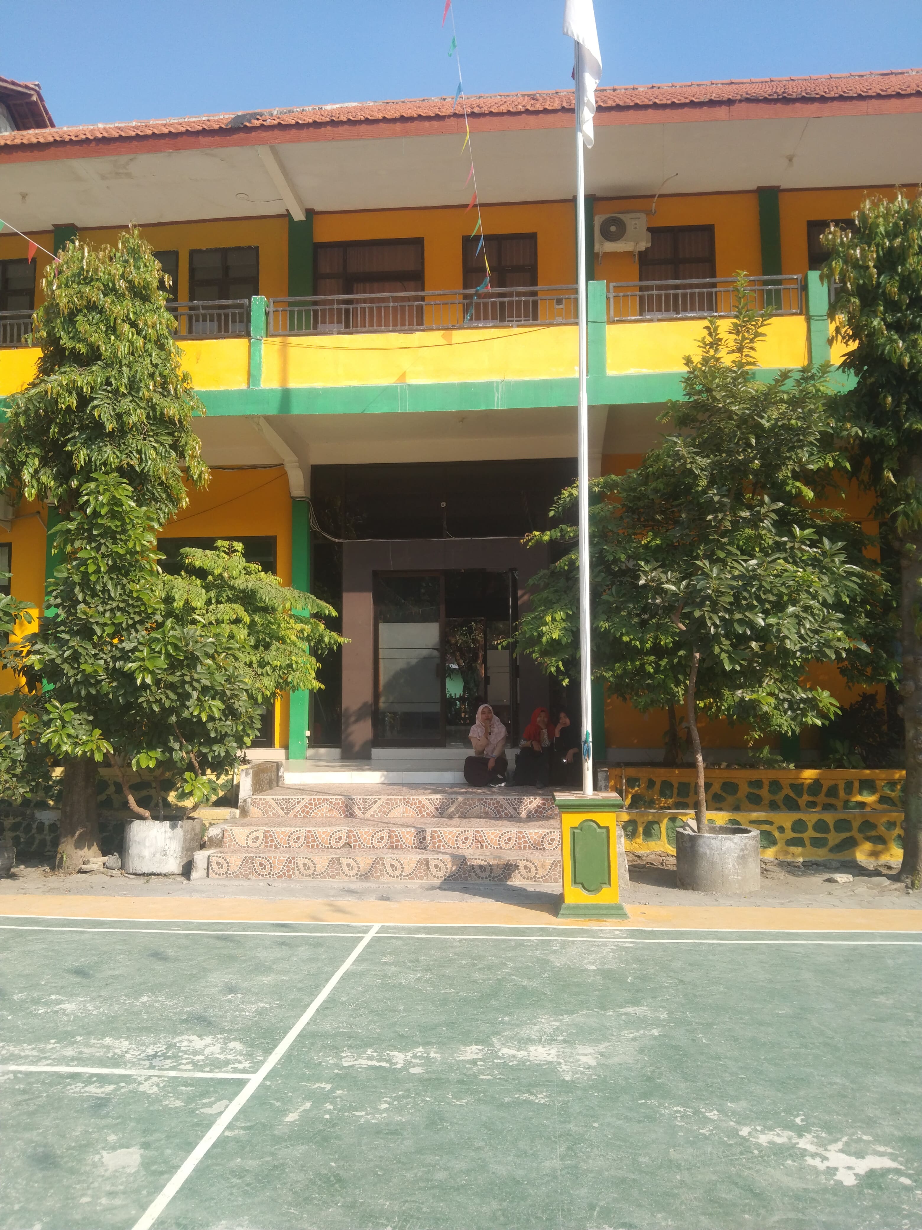 Foto SMP NEGERI 3 SUGIO