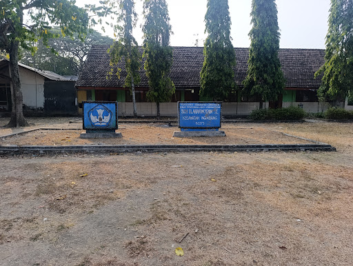 Foto SD NEGERI 2 SLAHARWOTAN