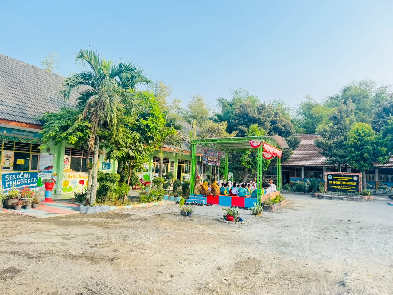Foto SD NEGERI TANGGUNGAN