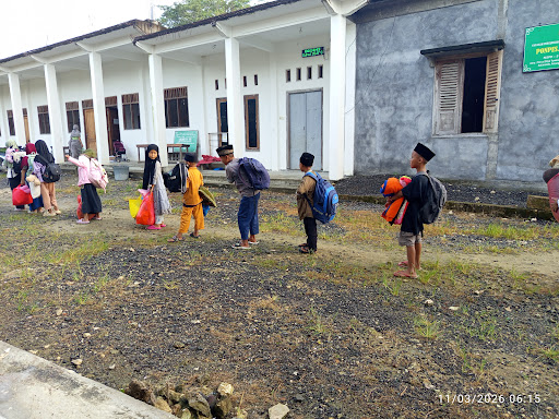Foto SDI AL ROSYID